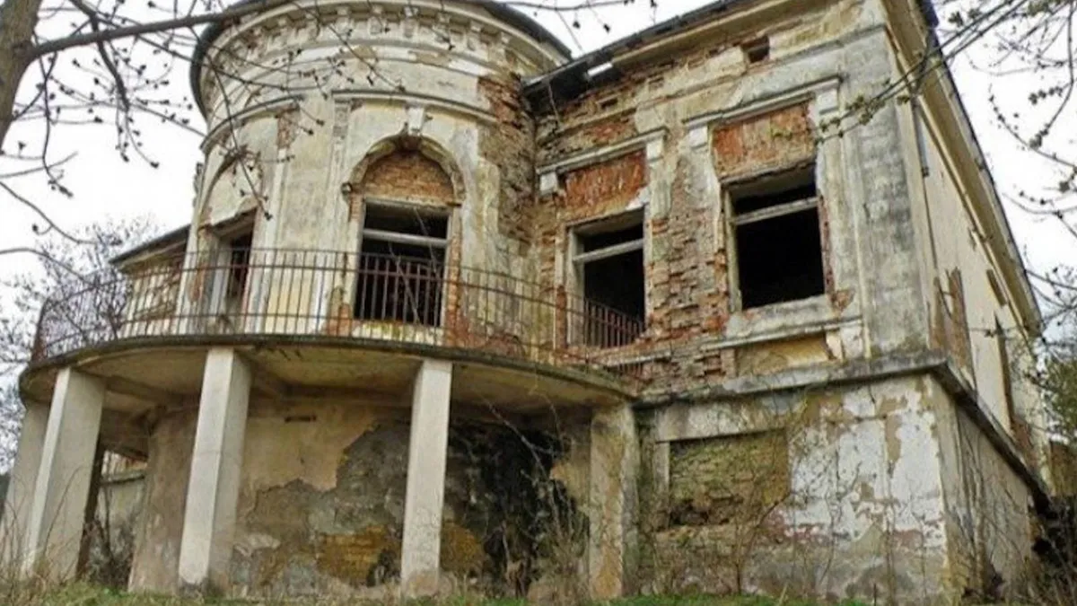 Casei Călăului, Iași, lăsată în paragină (sursa: ziaruldeiasi.ro)