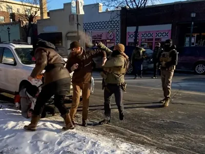 American împușcat mortal de agenți ICE (sursa: CNN)