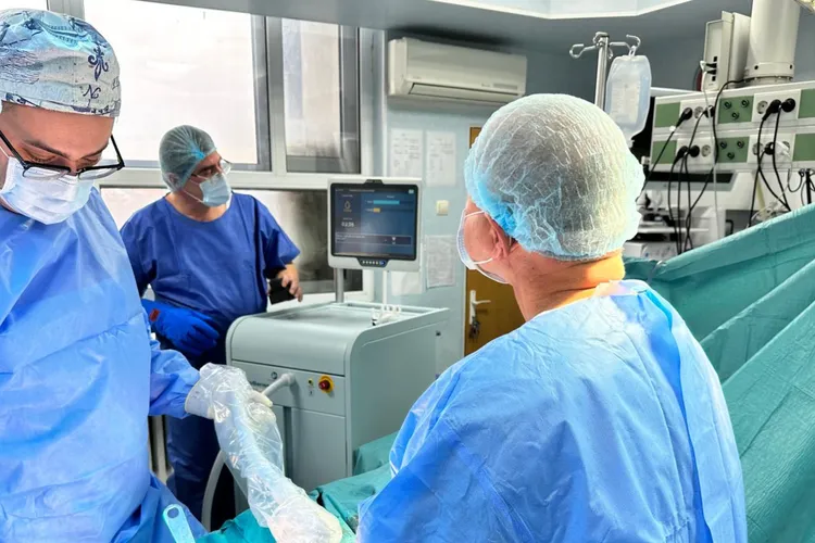 Proiectul legii salarizării: ce salarii ar putea avea medicii, asistenții și infirmierii în 2027