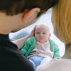Bani pentru nou-născuți în 2026: Capcanele din lege care te pot lăsa fără alocație sau indemnizație