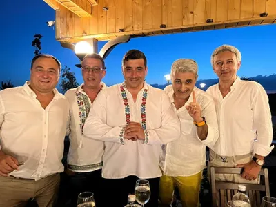 Turcescu, Ciutacu, Palada, pajii lui Simion (sursa: Facebook/Neculai Constantin Munteanu)