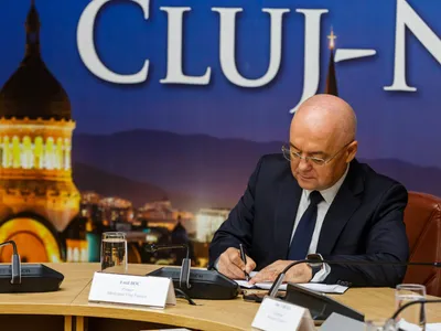 DNA a intrat la 4 dimineața peste primăria lui Boc Foto: Facebook Primăria Cluj-Napoca