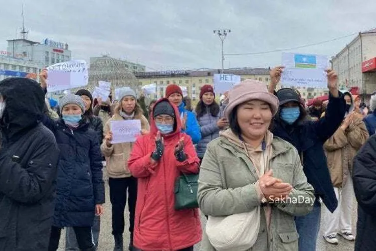 Protest uriaș al femeilor din Iakuțk Foto: twitter/ SakhaDay