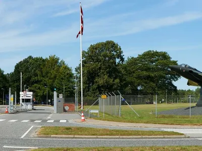 Drone neidentificate survolează bază militară daneză (sursa: forsvaret.dk)