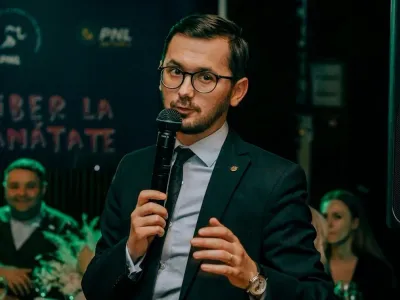 Cum își făcea ANCOM lobby: chef cu lăutari și 1.000 de invitați, în Qatar, de 860.000 lei. Vicepreședinte ANCOM, supărat că Bolojan nu a aprobat petrecerea