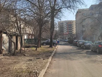 Șoferii care parchează neregulamentar, avertizați de trei ori până să fie amendați (sursa: ziaruldeiasi.ro)