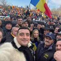 Votanții AUR, persoane cu studii primare (sursa: Facebook/George Simion)