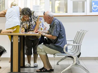 Cât este pensia medie ca procent din salariul mediu Foto: Inquam/Malina Norocea