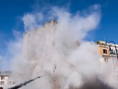 Prăbușirea turnului din Roma, muncitor român mort (sursa: X/Rukiga F.M)