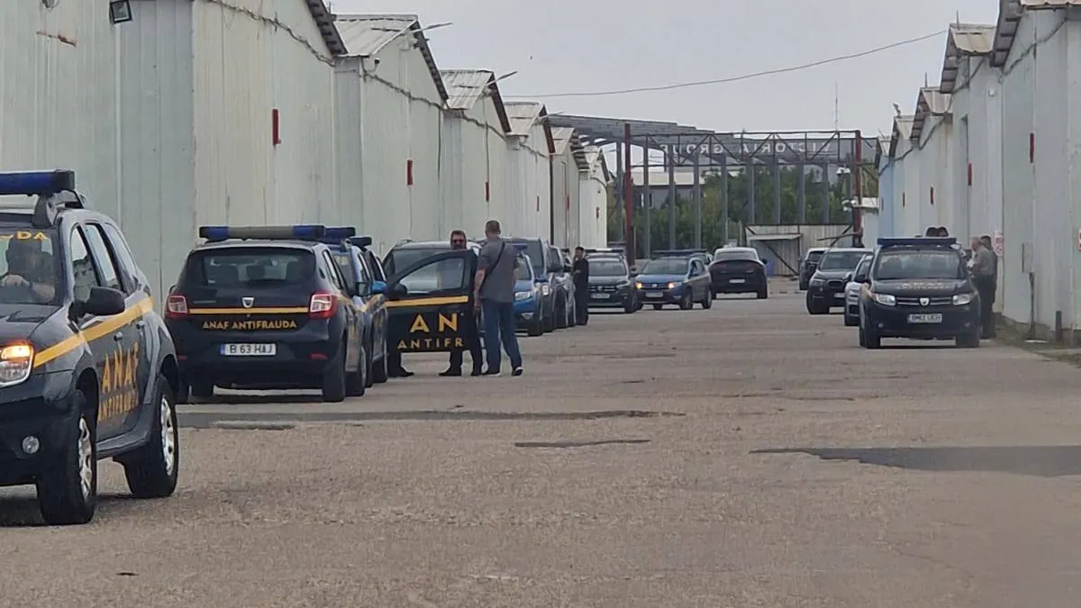 Zeci de funcționari, angajați sau promovați de ANAF după studii la „universități-fantomă”  Foto: Facebook ANAF