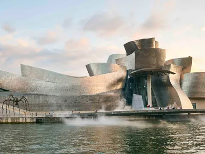 Frank Gehry, arhitectul vizionar, a încetat din viață (sursa: guggenheim-bilbao.eus/)
