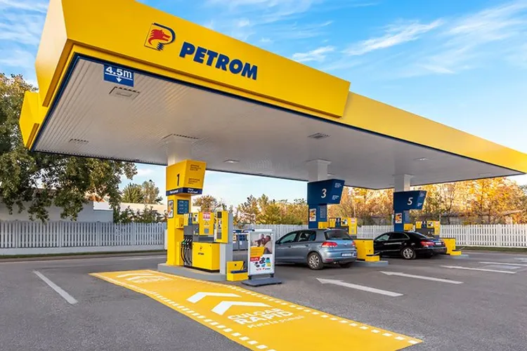 Prețurile la benzină și motorină continuă să crească: majorări de aproape 10% într-o lună