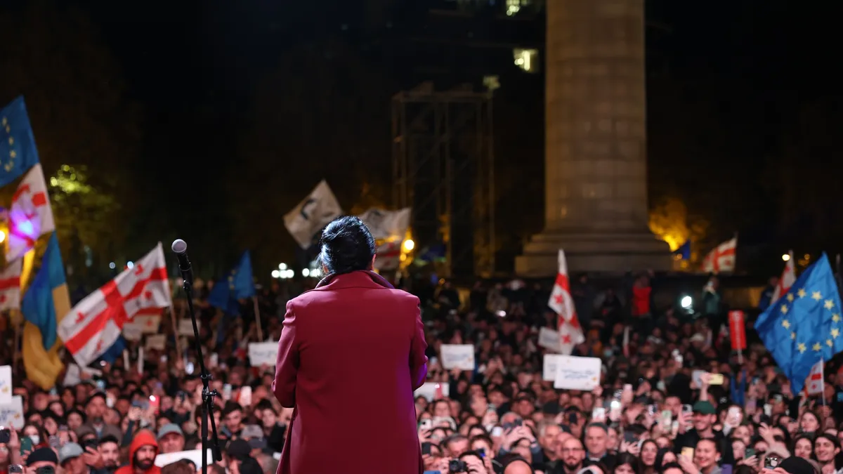 Președinta Georgiei, Zurabișvili, denunță “furtul” alegerilor (sursa: Facebook/Salome Zourabichvili)