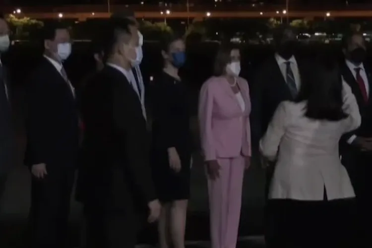 Nancy Pelosi a aterizat la Taipei (sursa: indiatoday.in)
