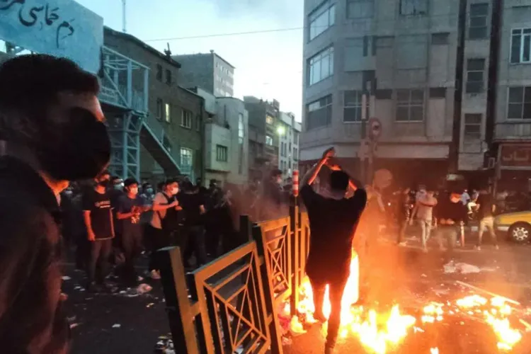 Mii de protestatari uciși în Iran (sursa: X/Mario Nawfal)