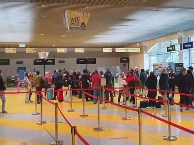 Haosul ceții pe Aeroportul din Iași (sursa: ziaruldeiasi.ro)