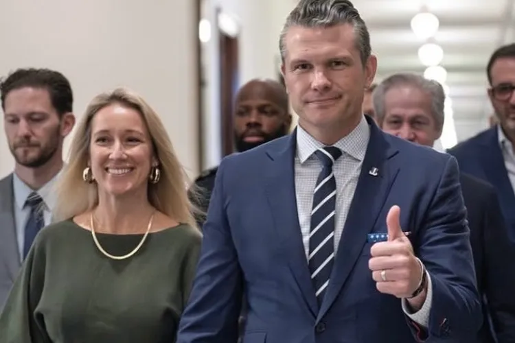 Controversatul Pete Hegseth, șef al Pentagonului (sursa: Facebook/Pete Hegseth)