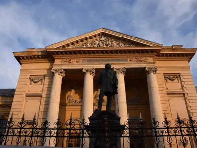 O moarte suspectă la UMF București (sursa: Facebook/Universitatea de Medicina si Farmacie Carol Davila)