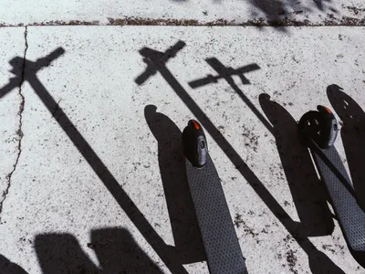 Trotinetele electrice vor dispărea din Piatra-Neamț (sursa: Pexels/Brett Sayles)