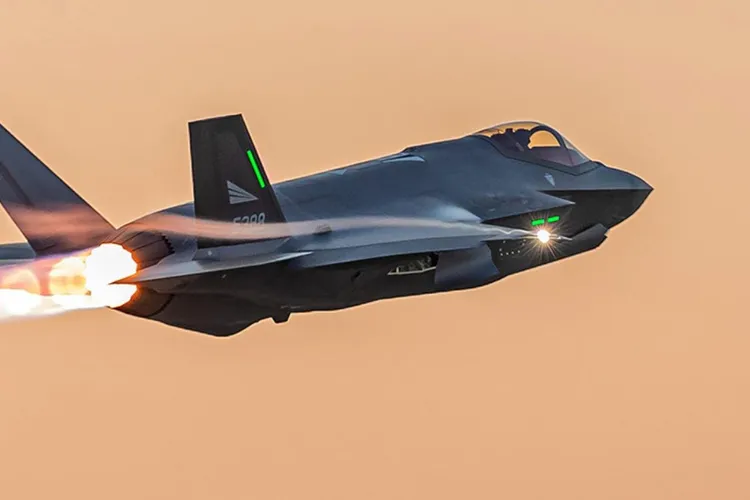 Norvegia anunță apariții suspecte de drone (sursa: f35.com)