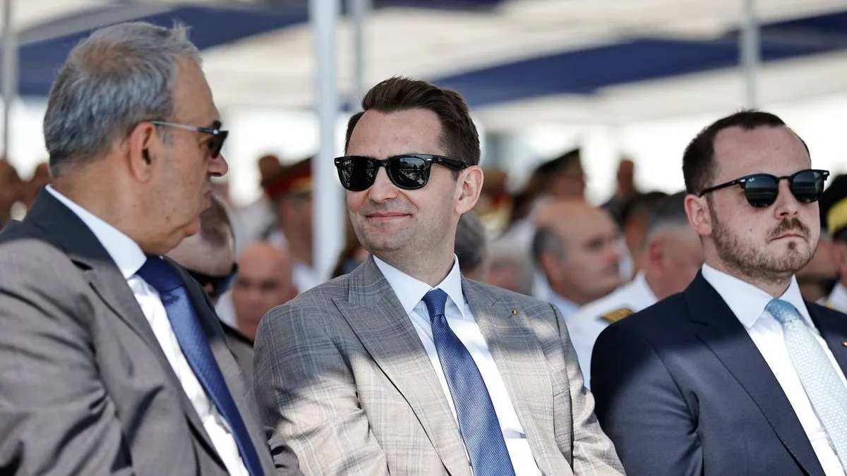 Fabuloasa instituție de stat cu 12 șefi și 16 mașini cu șofer la 160 de angajați Foto: Facebook Mihai Jurca