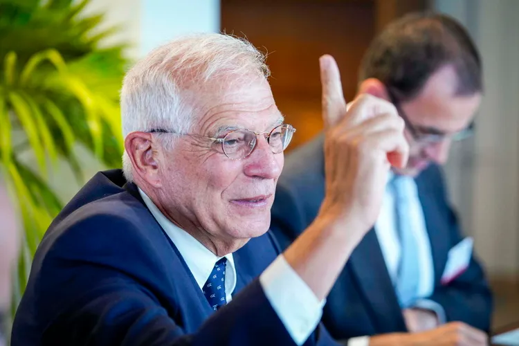 UE ar putea impune noi sancțiuni Rusiei (sursa: euobserver.com)