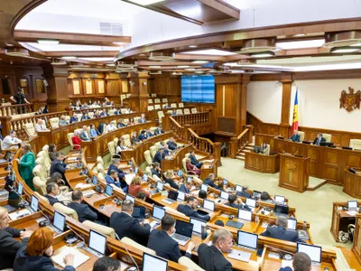 Se va vorbi doar în română în plenul Parlamentului de la Chișinău Foto: Facebook