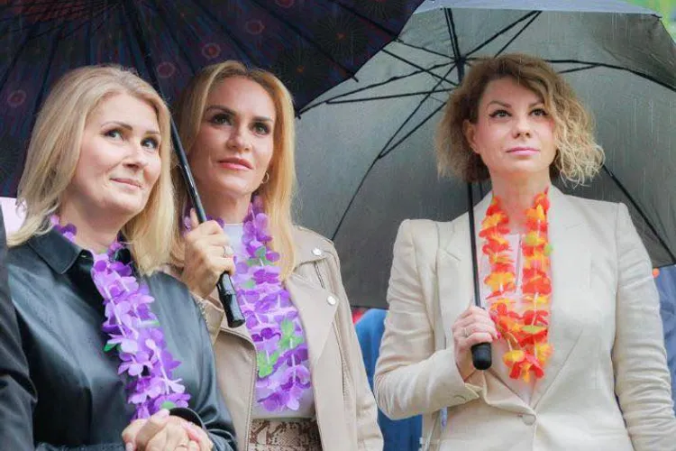 Firea își cenzurează urmăritorii pe Facebook (sursa: Facebook/Gabriela Firea)