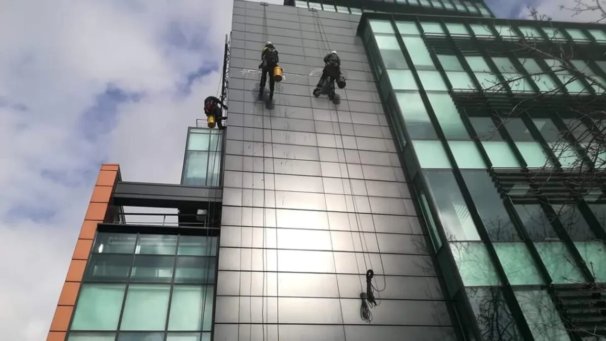 Piața de birouri suferă după pandemie (sursa: ziaruldeiasi.ro)