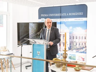 Tudorel Toader, conflict clar de interese (sursa: Facebook/Universitatea „Alexandru Ioan Cuza" din Iași)