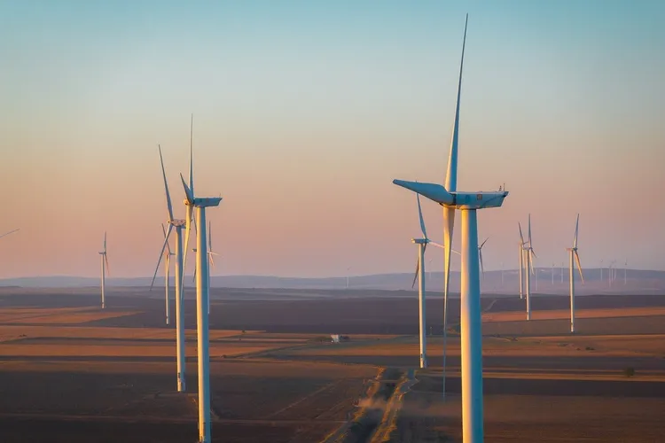 Vântul puternic trimite aproape toată energia eoliană ieftină la export în Ungaria și Bulgaria Foto: Economedia
