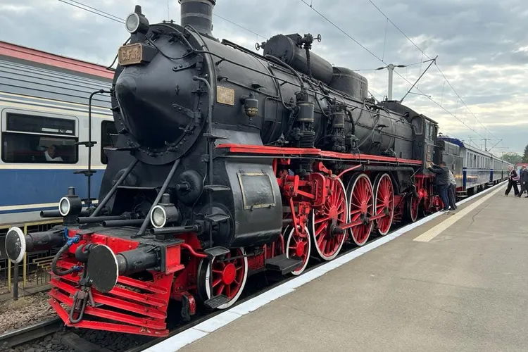 Câți ani de întârziere au cumulat trenurile CFR Foto: CFR Calatori