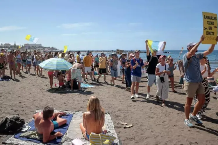 Insulele Canare, proteste împotriva turismului excesiv (sursa: RFI)