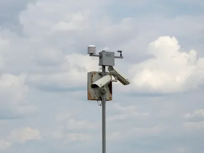 Spaima șoferilor: au fost activate sute de radare fixe - fake news distribuit masiv pe WhatsApp (sursa: Pexels/Andreas Ebner)