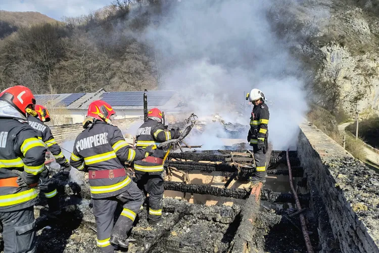 Mănăstirea Bistrița, măicuță moartă în incendiu (sursa: Facebook/ISU Valcea)