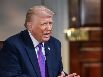 Trump presează Ucraina pentru negocieri (sursa: Facebook/The White House)