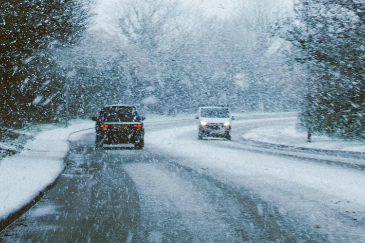 Vreme geroasă și vânt în toată țara la sfârșit de an, zăpadă în nord, centru și est (sursa: Pexels/Lisa from Pexels)