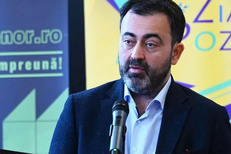 Distrugerea coaliției pune în pericol România (sursa: Facebook/Radu Magdin)