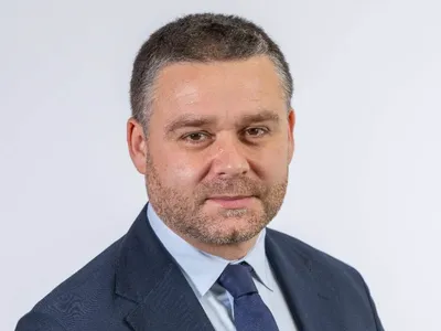 Ciprian Ciucu propune un parteneriat pe două mandate pentru a pune ordine în București (sursa: Facebook/Ciprian Ciucu)