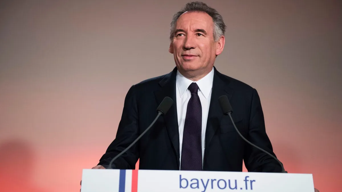 Premierul Franței denunță ingerința lui Trump (sursa: Facebook/François Bayrou)