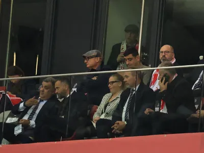 Patriotul George Simion a stat în tribuna VIP a Poloniei, la meciul cu România, acuză Antena 3