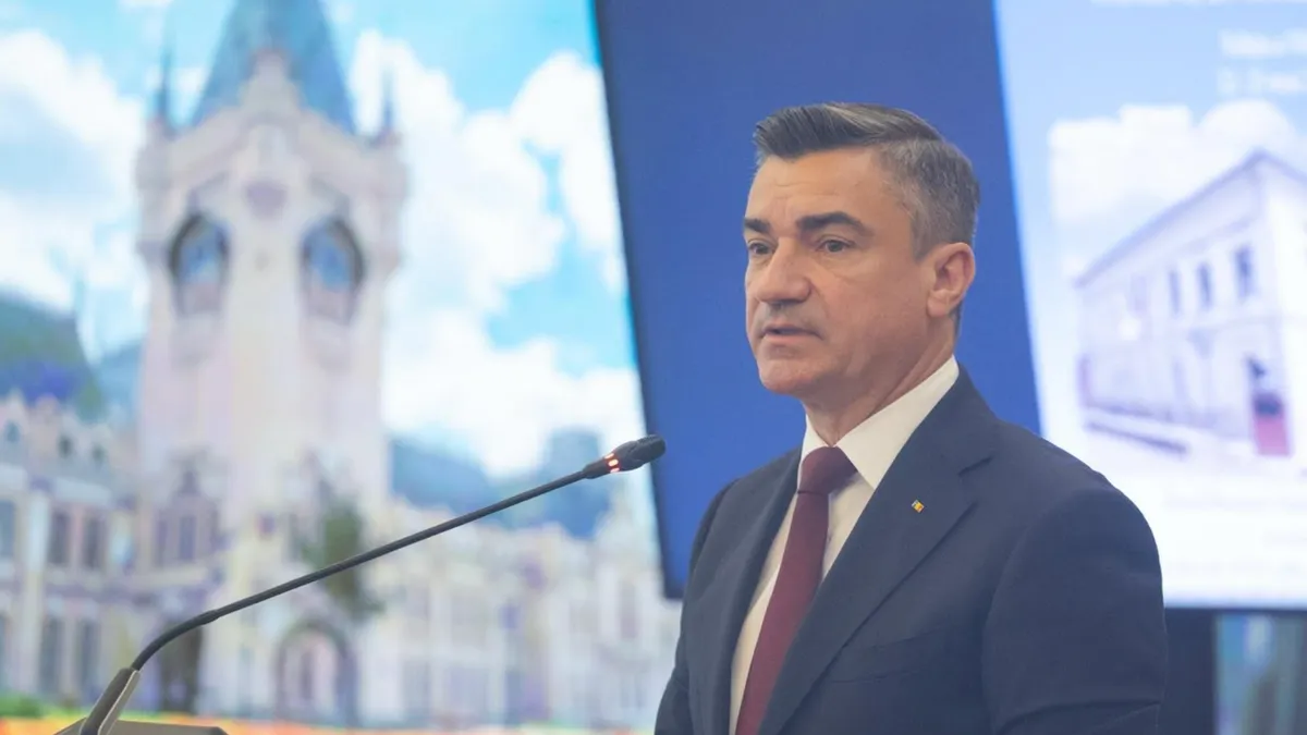 Scandal la Iași pentru statuia lui Ghica (sursa: Facebook/Mihai Chirica)