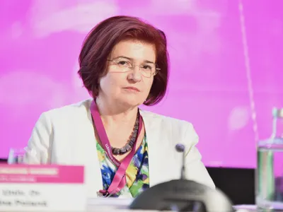 Șefa Colegiului Medicilor îi ceartă pe cei care cer reacție rapidă la afirmațiile Flaviei Groșan Foto: Facebook