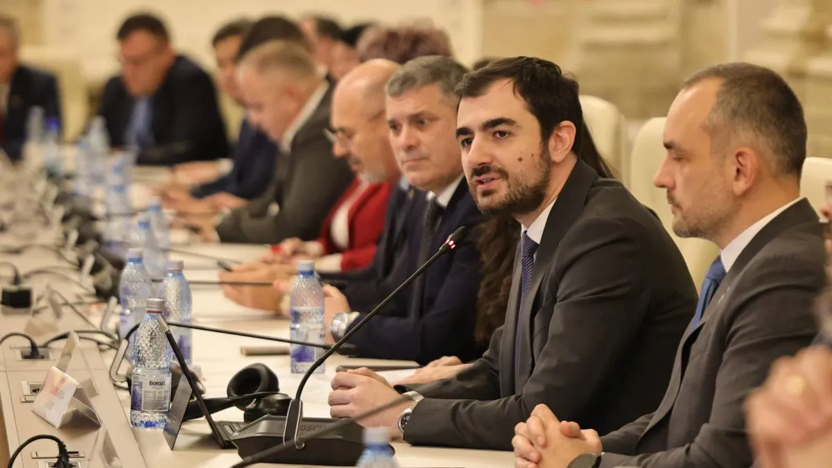 Eliminarea pensiilor speciale pentru aleșii locali (sursa: Facebook/Claudiu Nasui)