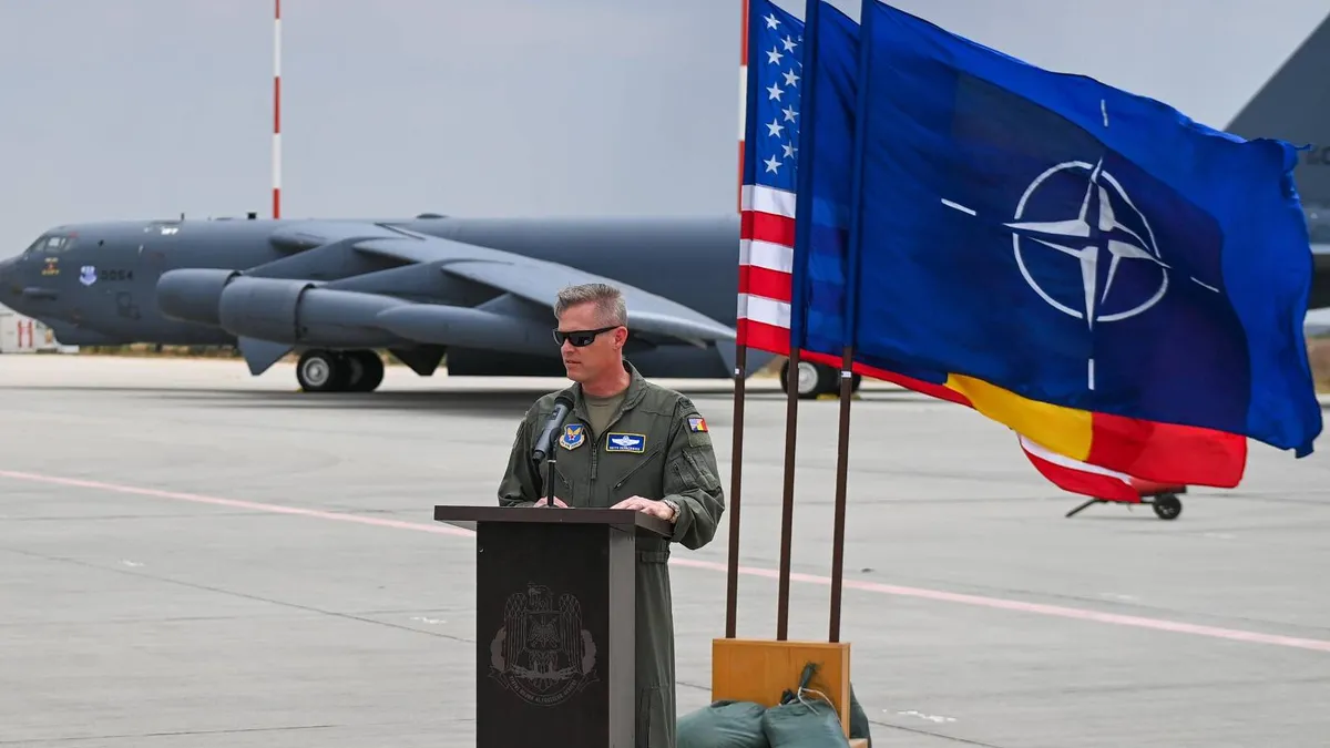 Donald Trump ordonă plata militarilor americani (sursa: Inquam Photos/Eduard Vînătoru)