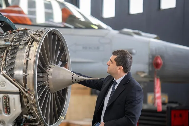 Banii SAFE pot fi pierduți, avertizează Miruță (sursa: Facebook/Radu Miruță)