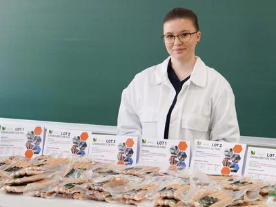 Licență în crenvurşti pastramă (sursa: ziaruldeiasi.ro)