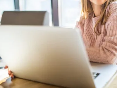 Videochat românesc, cea mai profitabilă activitate (sursa: models4models.ro)