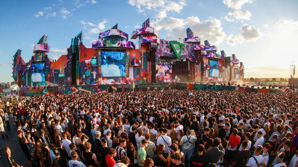 Scandări pro-Ceaușescu la Festivalul Beach, Please (sursa: Facebook/Beach, Please Festival)