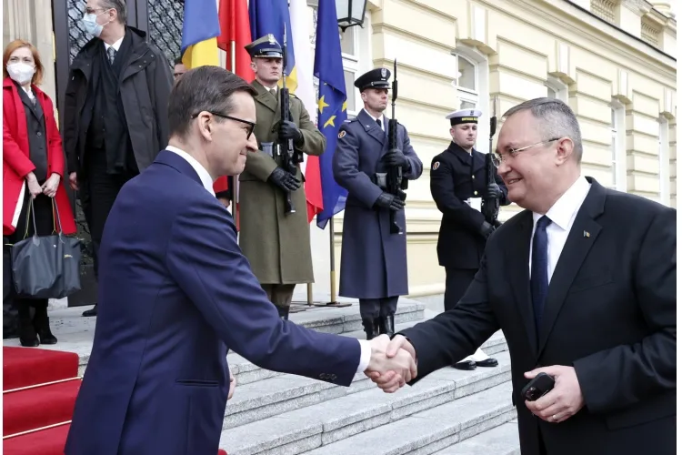 România ar putea lua locul Poloniei, ca lider regional Foto: Guvernul României